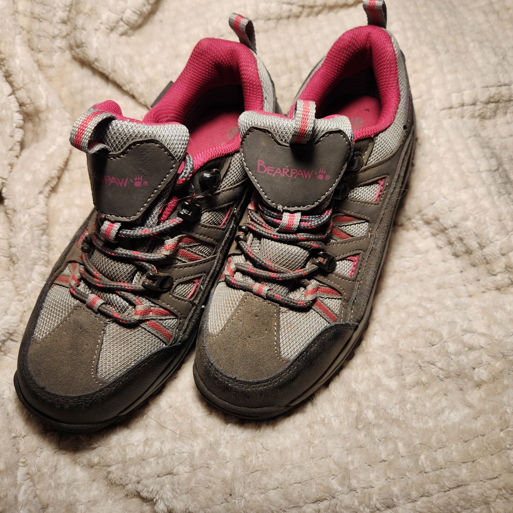 3/20$ BearPaw Women's Gray and Pink Hiking Boots